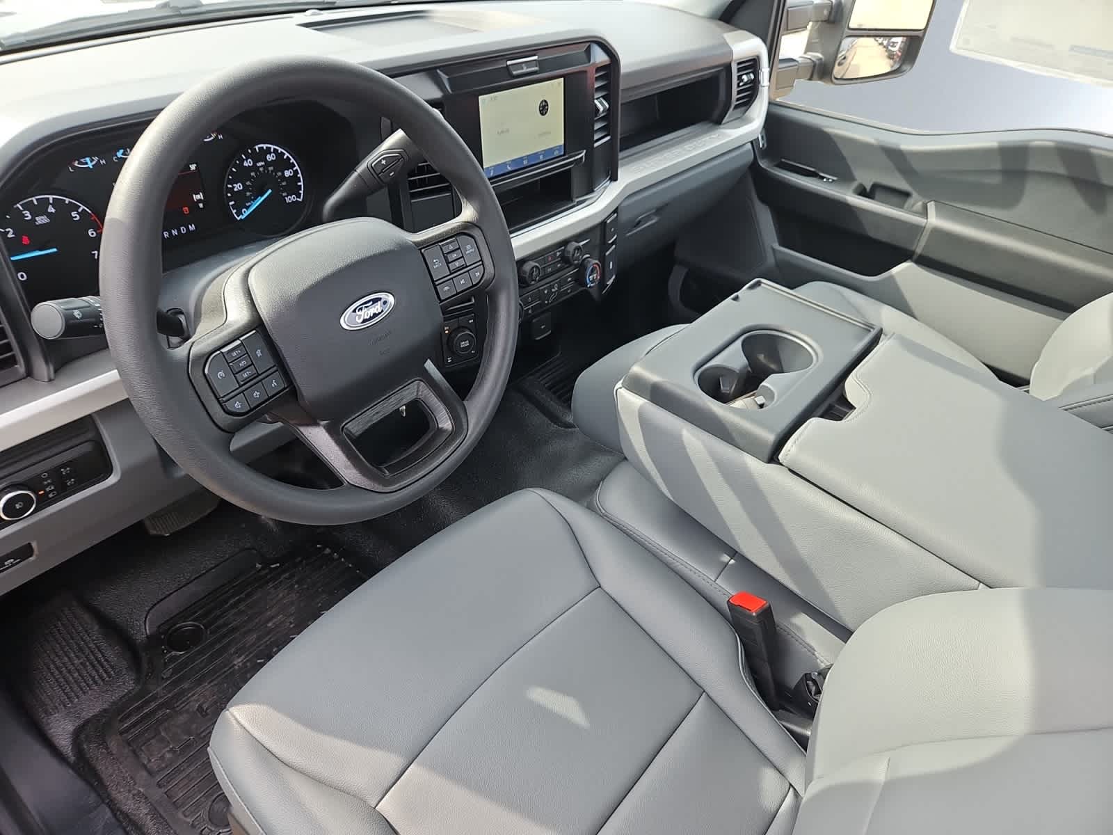 new 2025 Ford Super Duty F-350 SRW car, priced at $54,555