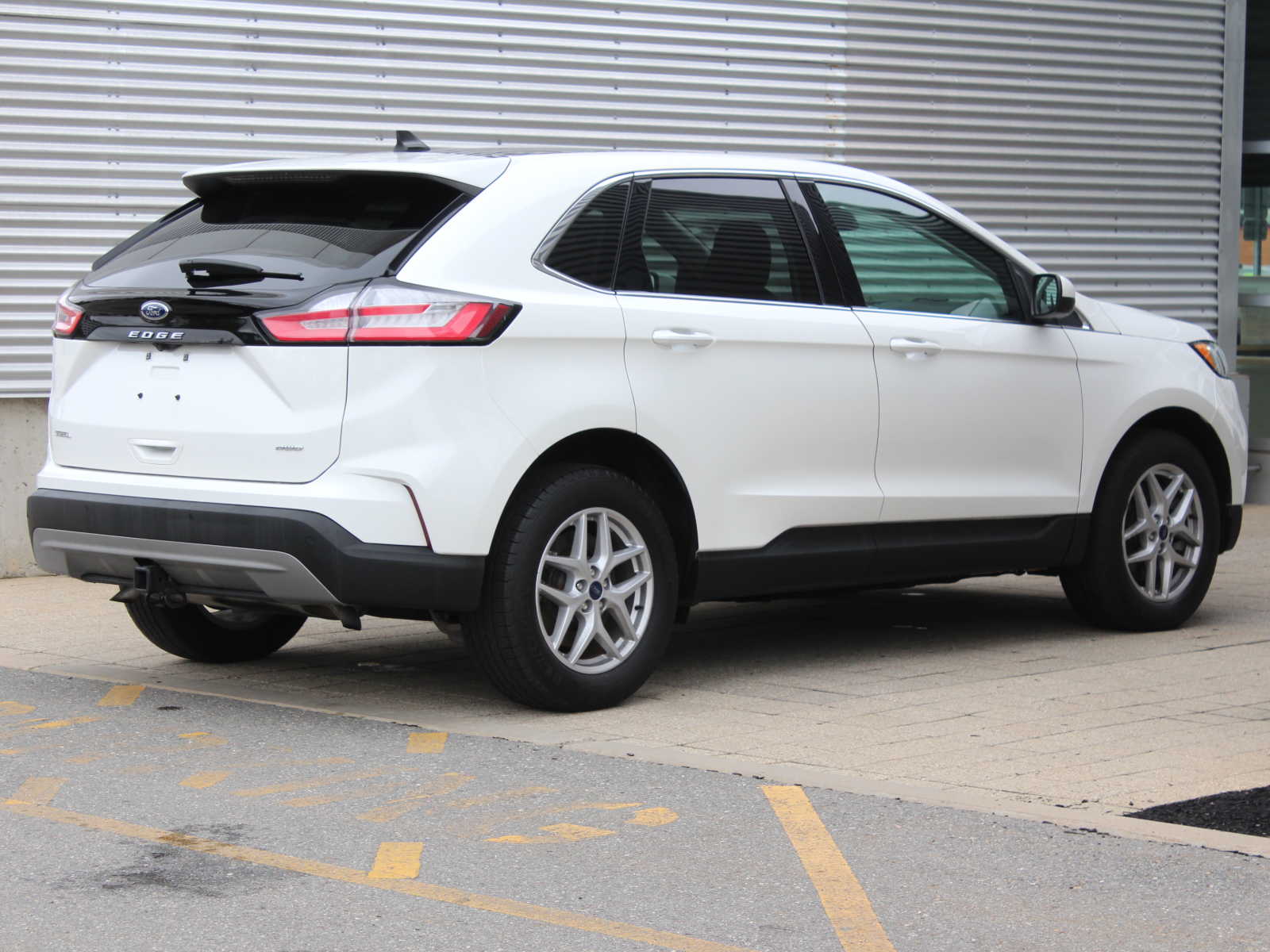 used 2021 Ford Edge car, priced at $26,498