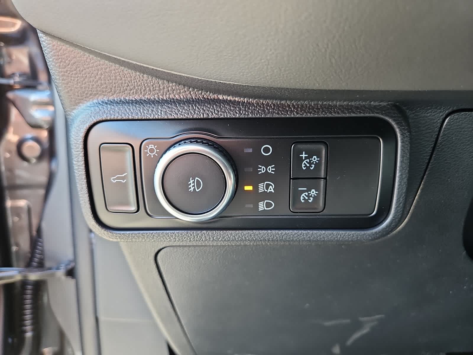new 2025 Ford Explorer car, priced at $46,707