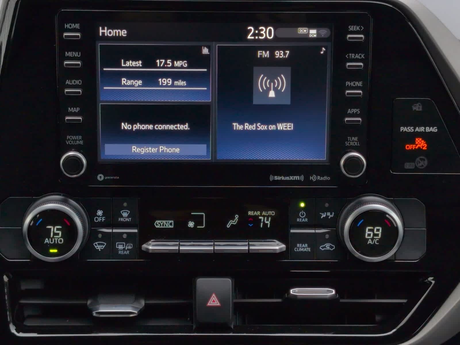 used 2021 Toyota Highlander car, priced at $30,998