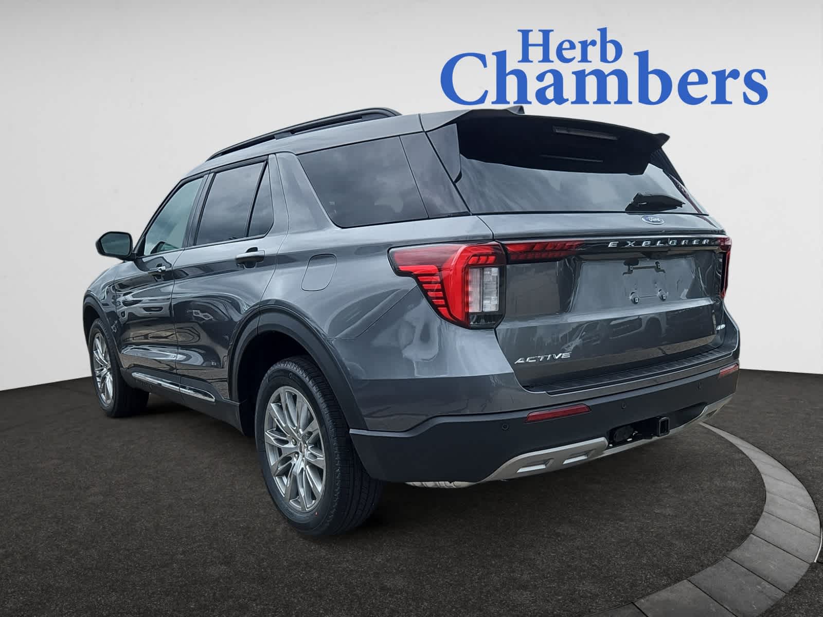 new 2025 Ford Explorer car, priced at $48,185