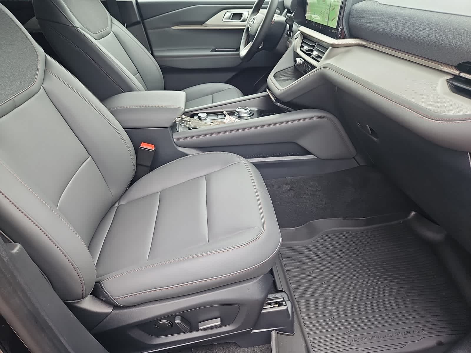 new 2025 Ford Explorer car, priced at $50,440
