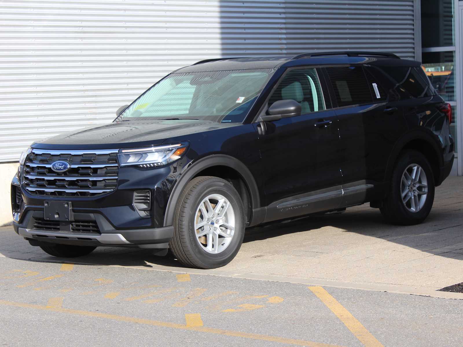 new 2025 Ford Explorer car, priced at $43,550