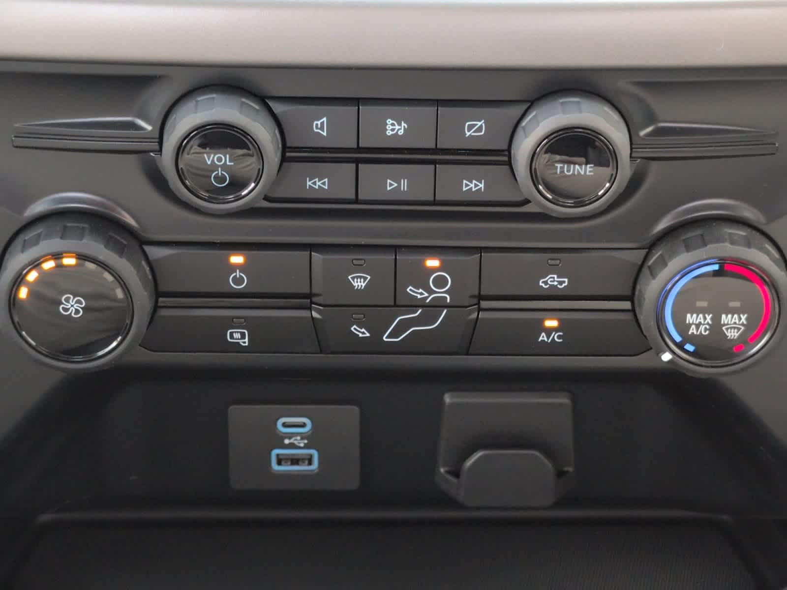 new 2024 Ford F-150 car, priced at $37,970