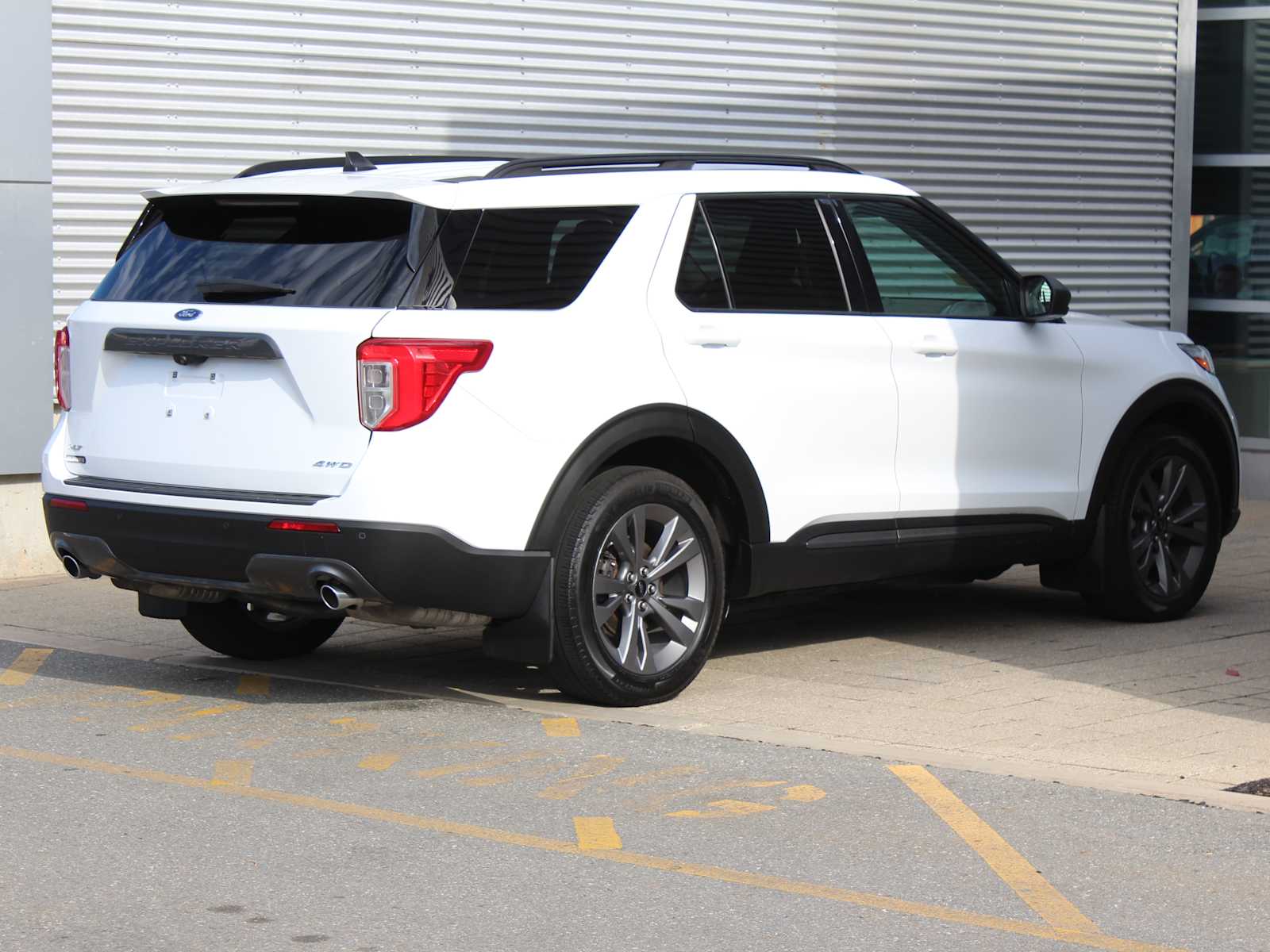 used 2021 Ford Explorer car, priced at $31,998