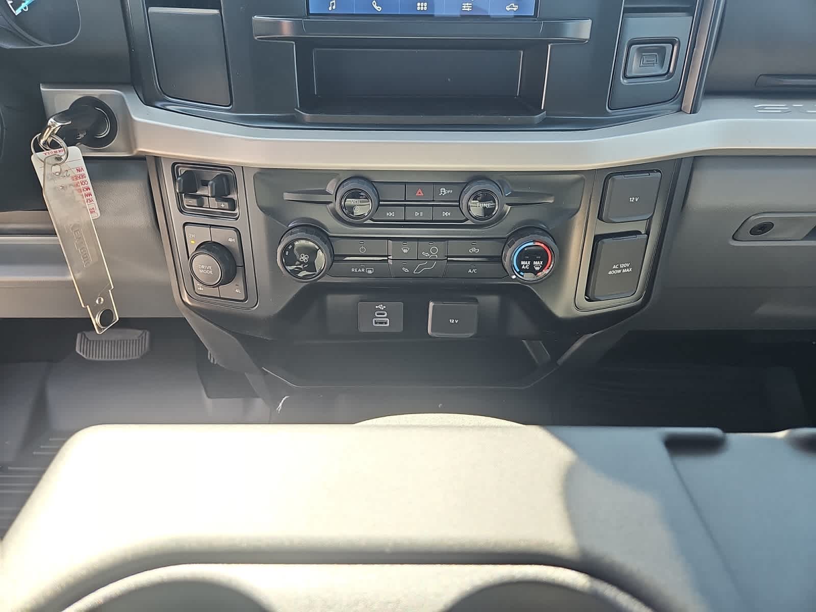 new 2025 Ford Super Duty F-350 SRW car, priced at $60,385