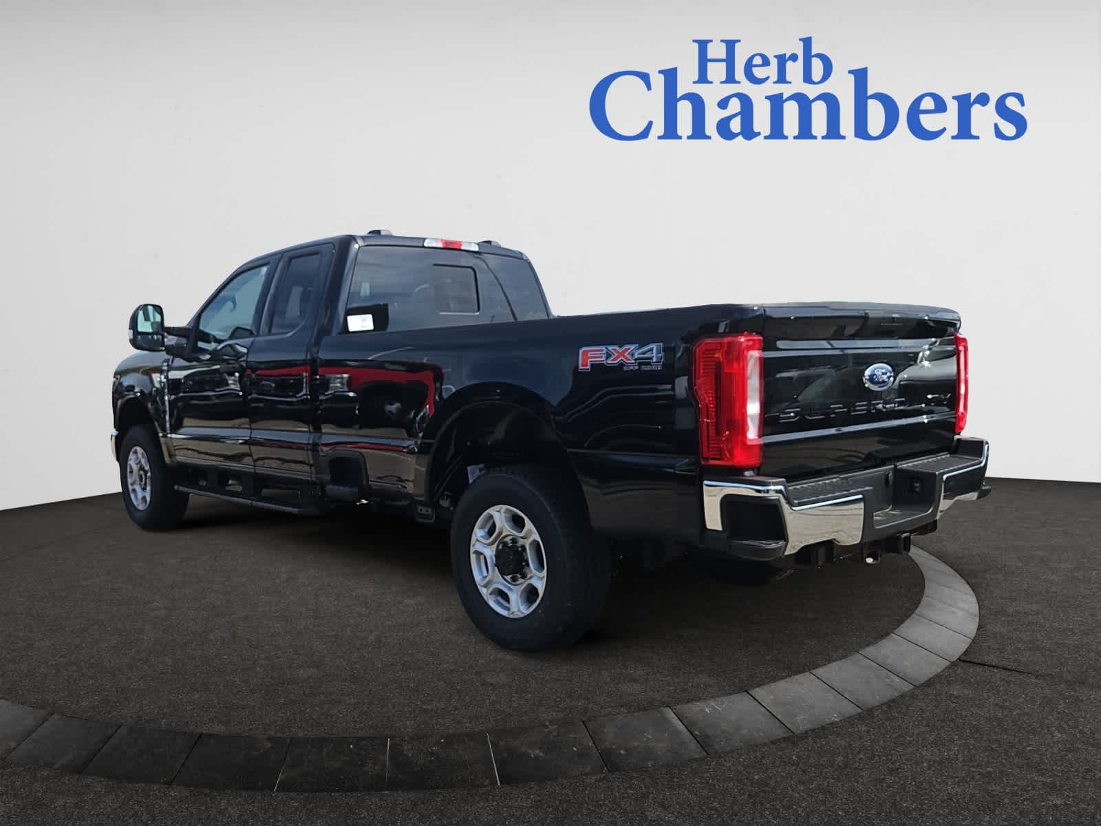 new 2025 Ford Super Duty F-350 SRW car, priced at $61,205