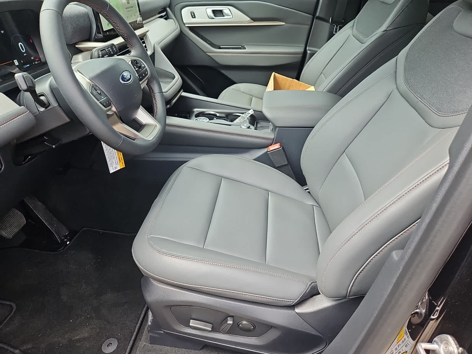 new 2025 Ford Explorer car, priced at $48,185
