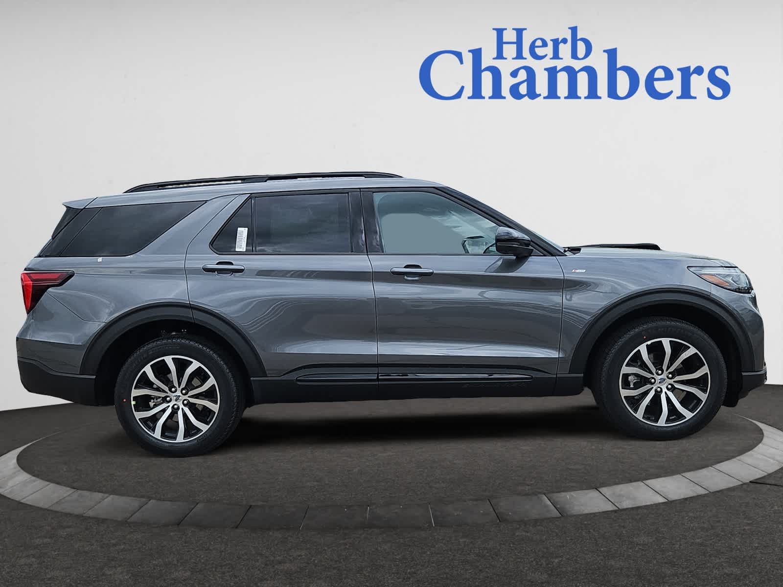 new 2025 Ford Explorer car, priced at $50,485