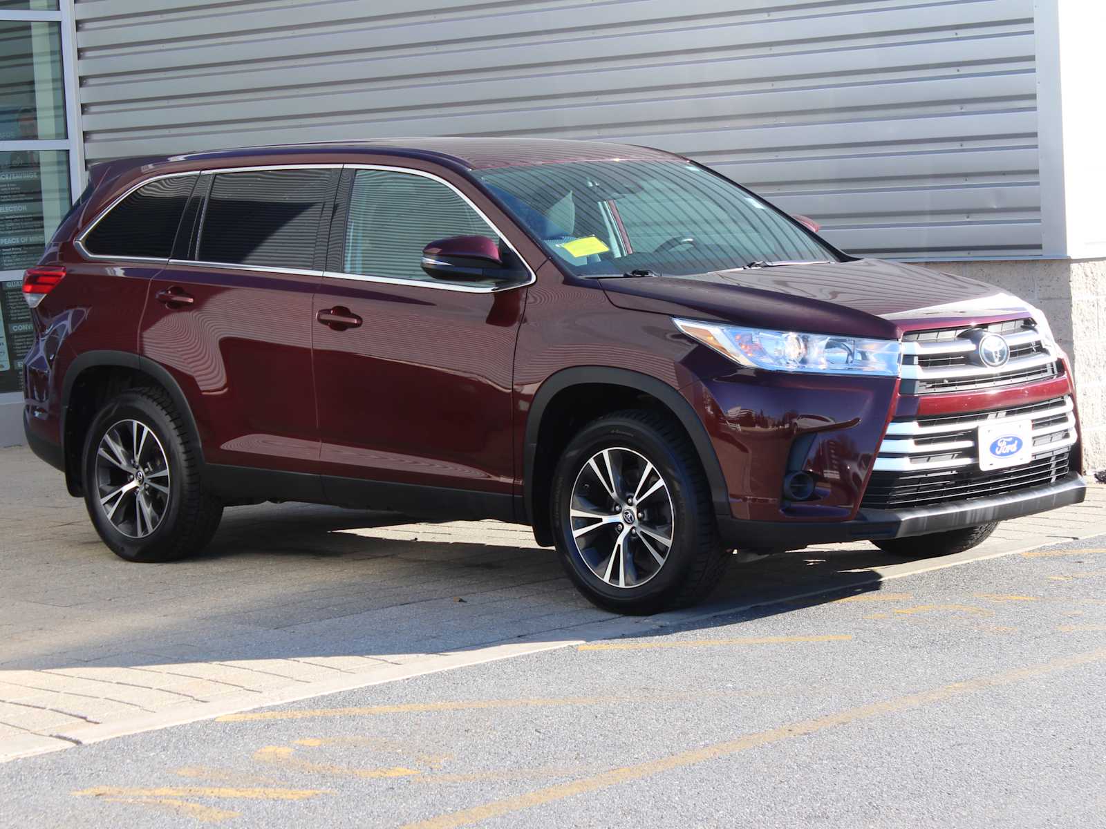 used 2019 Toyota Highlander car, priced at $26,998