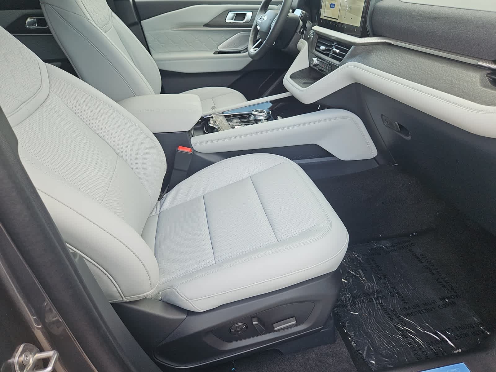 new 2025 Ford Explorer car, priced at $58,860