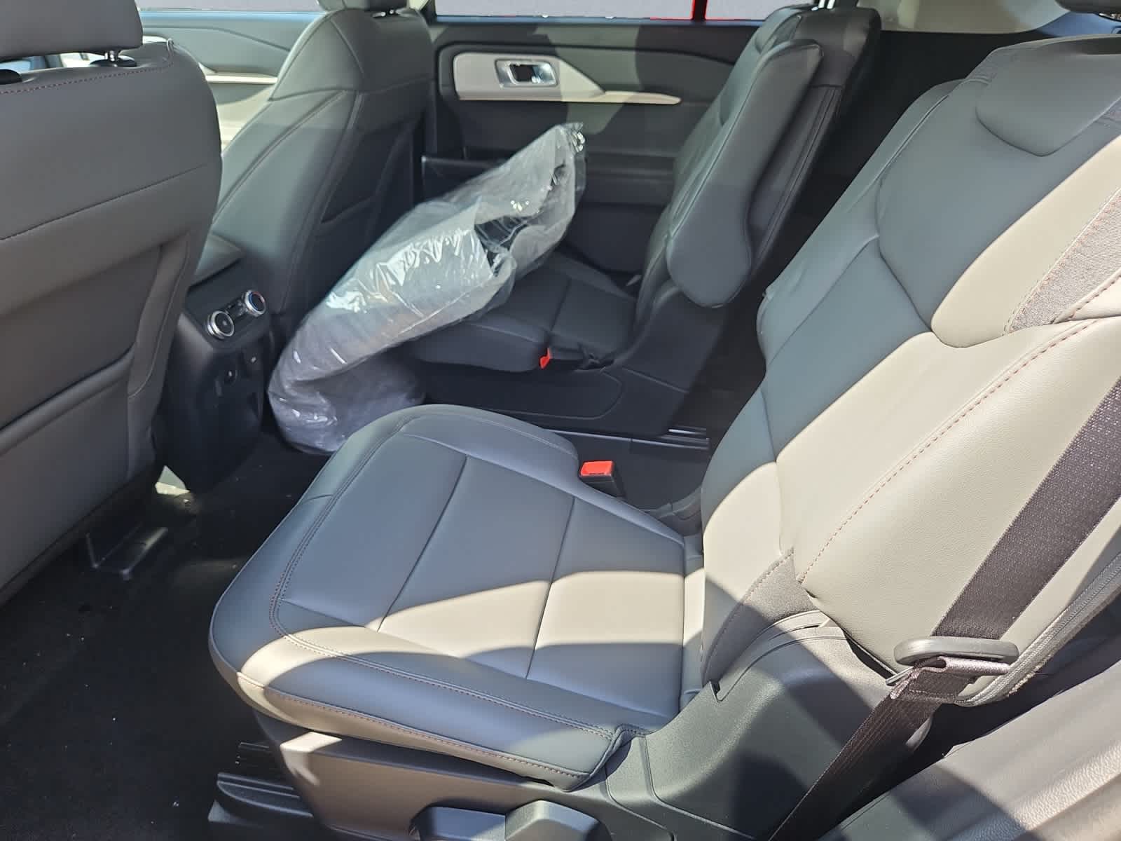 new 2025 Ford Explorer car, priced at $46,707