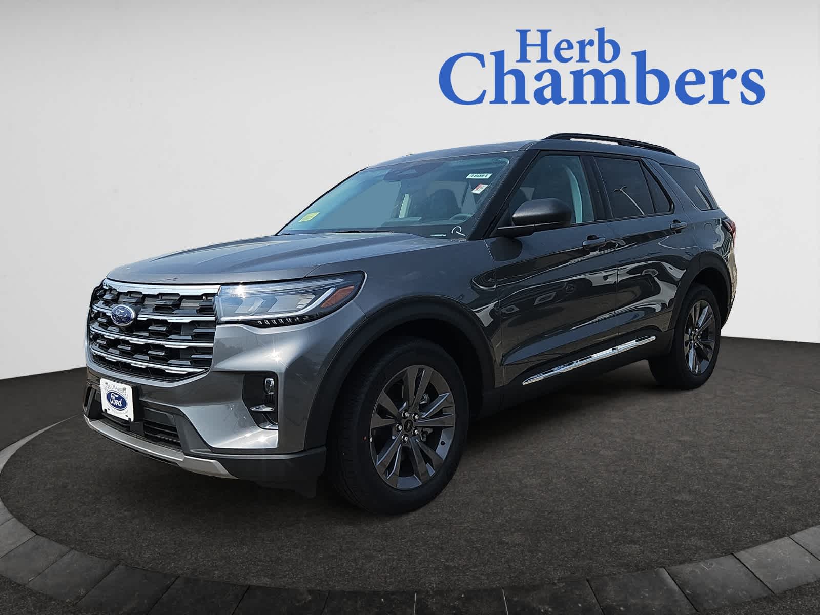 new 2025 Ford Explorer car, priced at $49,880