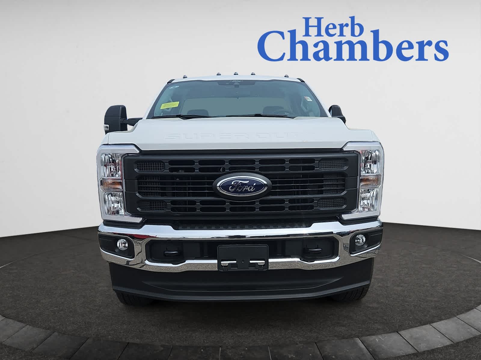new 2025 Ford Super Duty F-350 SRW car, priced at $53,700