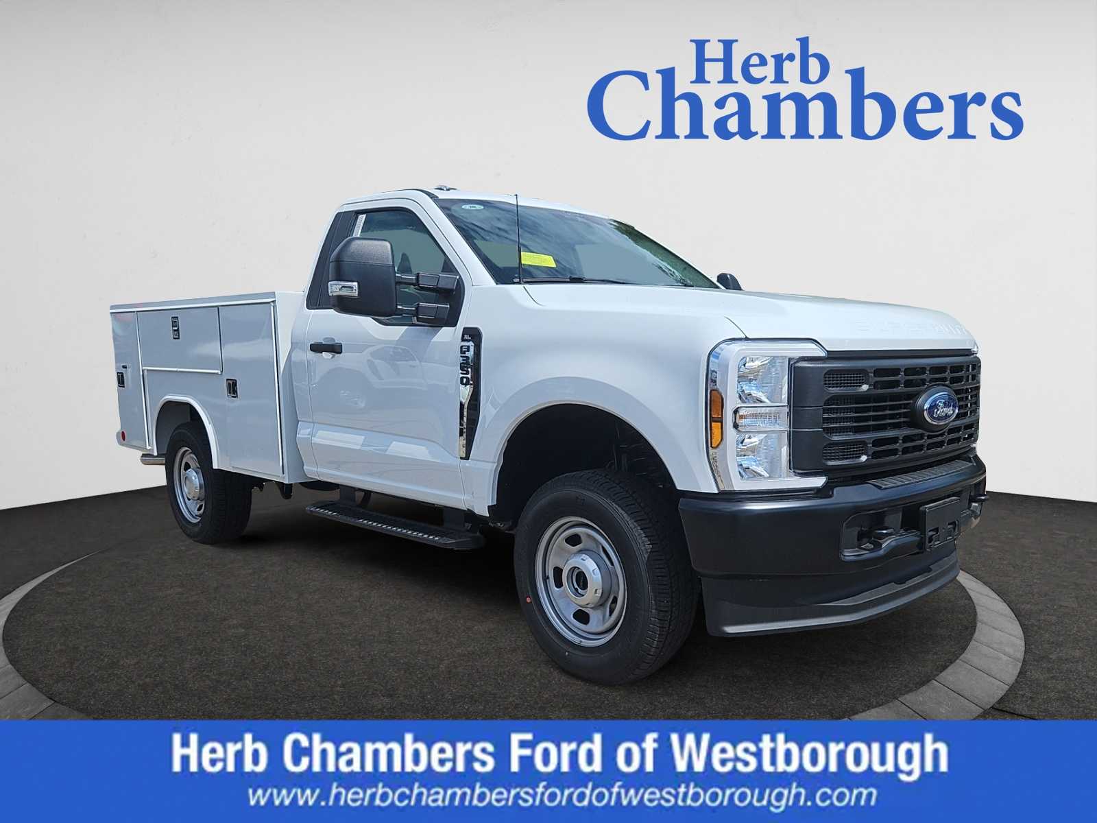 new 2025 Ford Super Duty F-350 SRW car, priced at $52,885