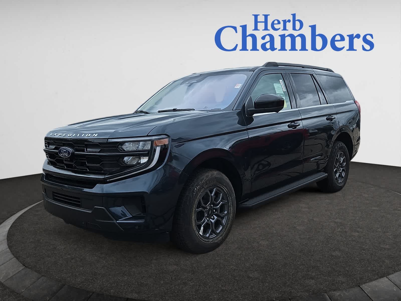 new 2025 Ford Expedition car, priced at $67,490