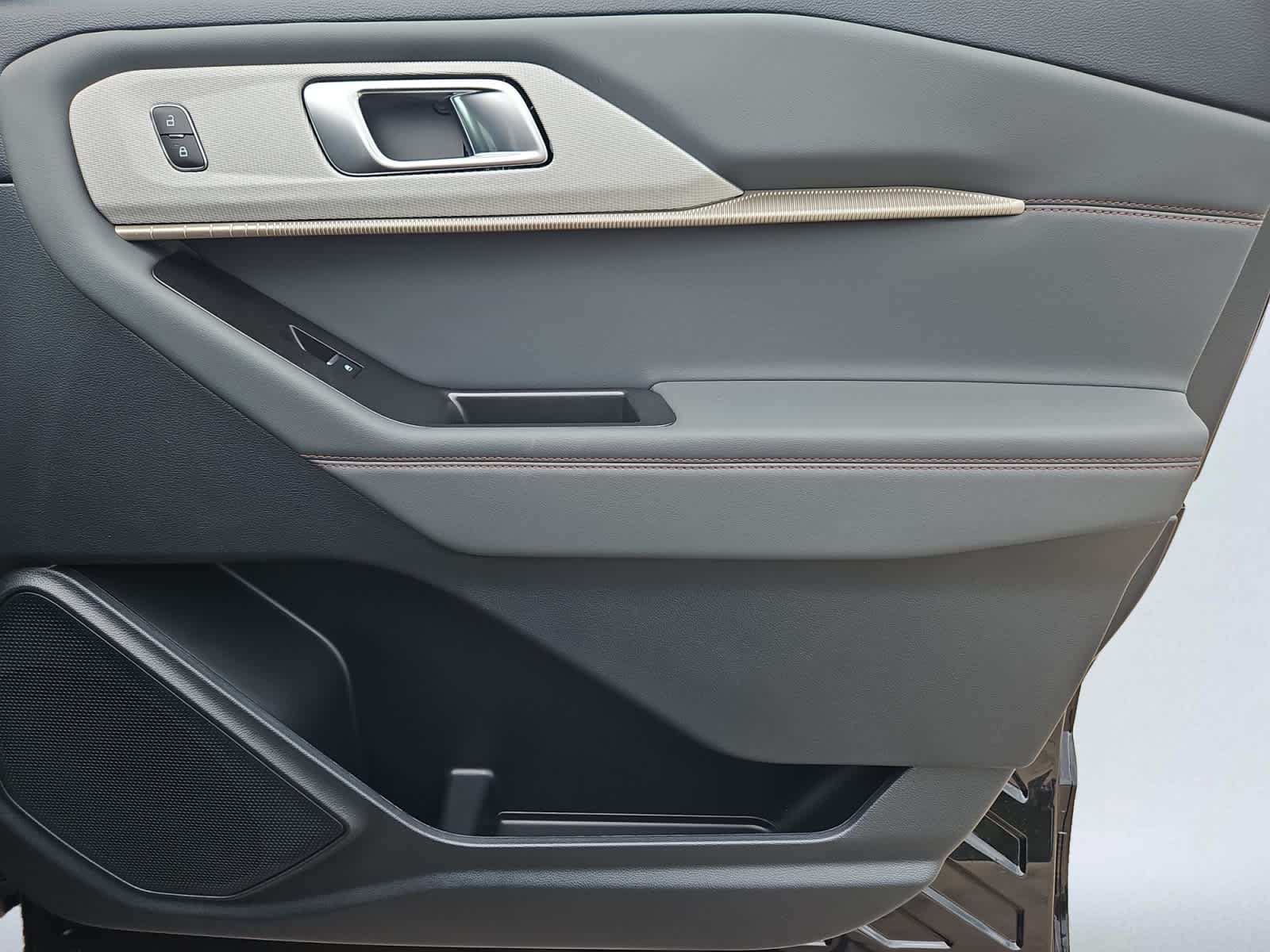 new 2025 Ford Explorer car, priced at $50,440
