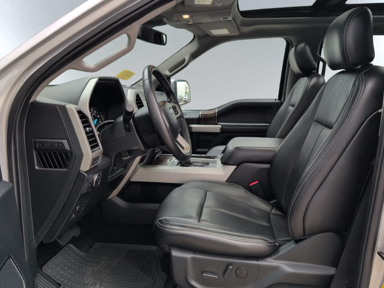 used 2019 Ford F-150 car, priced at $32,998