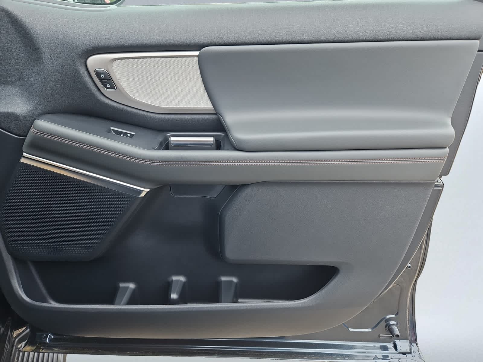 new 2025 Ford Expedition car, priced at $67,490