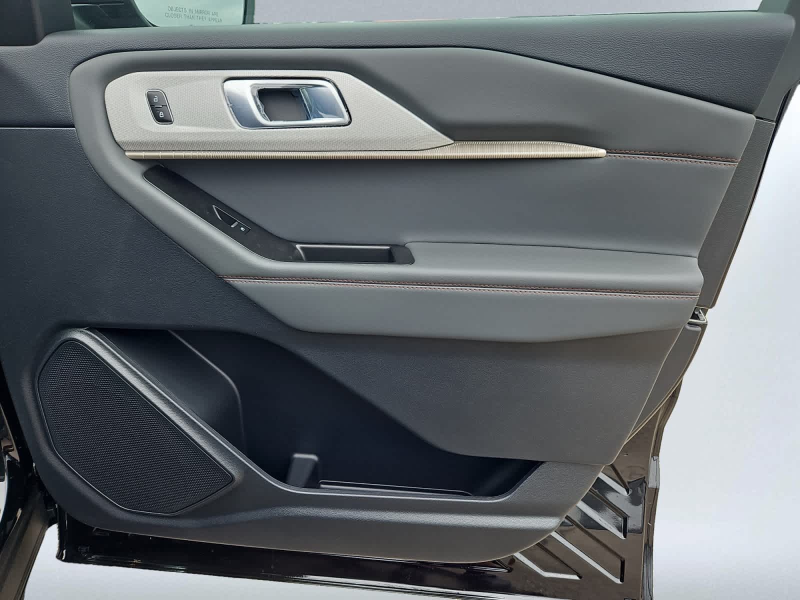 new 2025 Ford Explorer car, priced at $50,555
