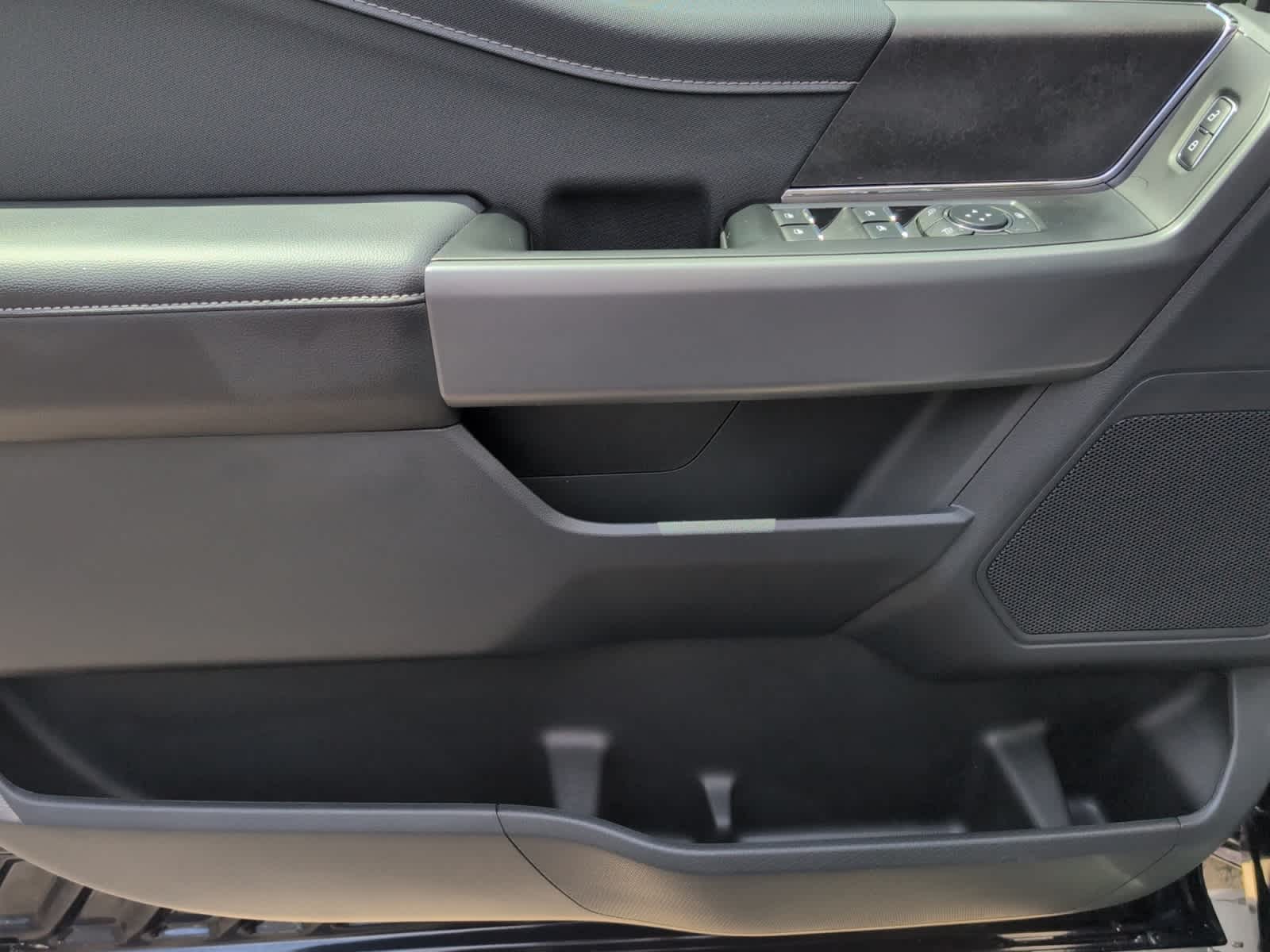 new 2025 Ford F-150 car, priced at $52,431