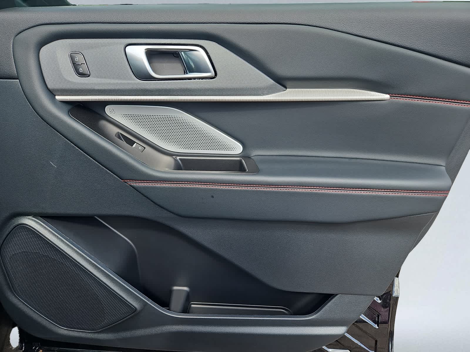 new 2025 Ford Explorer car, priced at $61,685