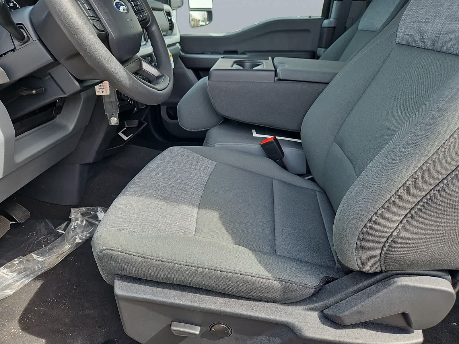 new 2025 Ford Super Duty F-250 SRW car, priced at $56,620