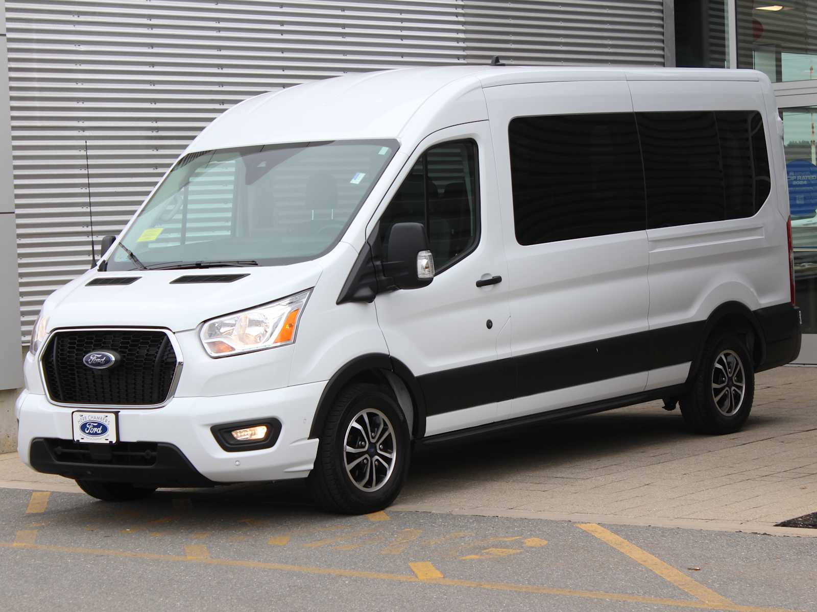 used 2022 Ford Transit-350 Passenger car, priced at $61,998