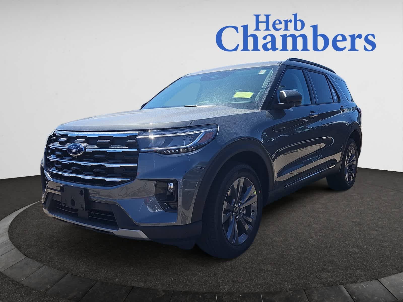 new 2025 Ford Explorer car, priced at $44,703