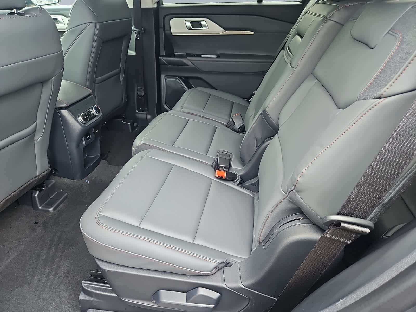 new 2025 Ford Explorer car, priced at $50,420