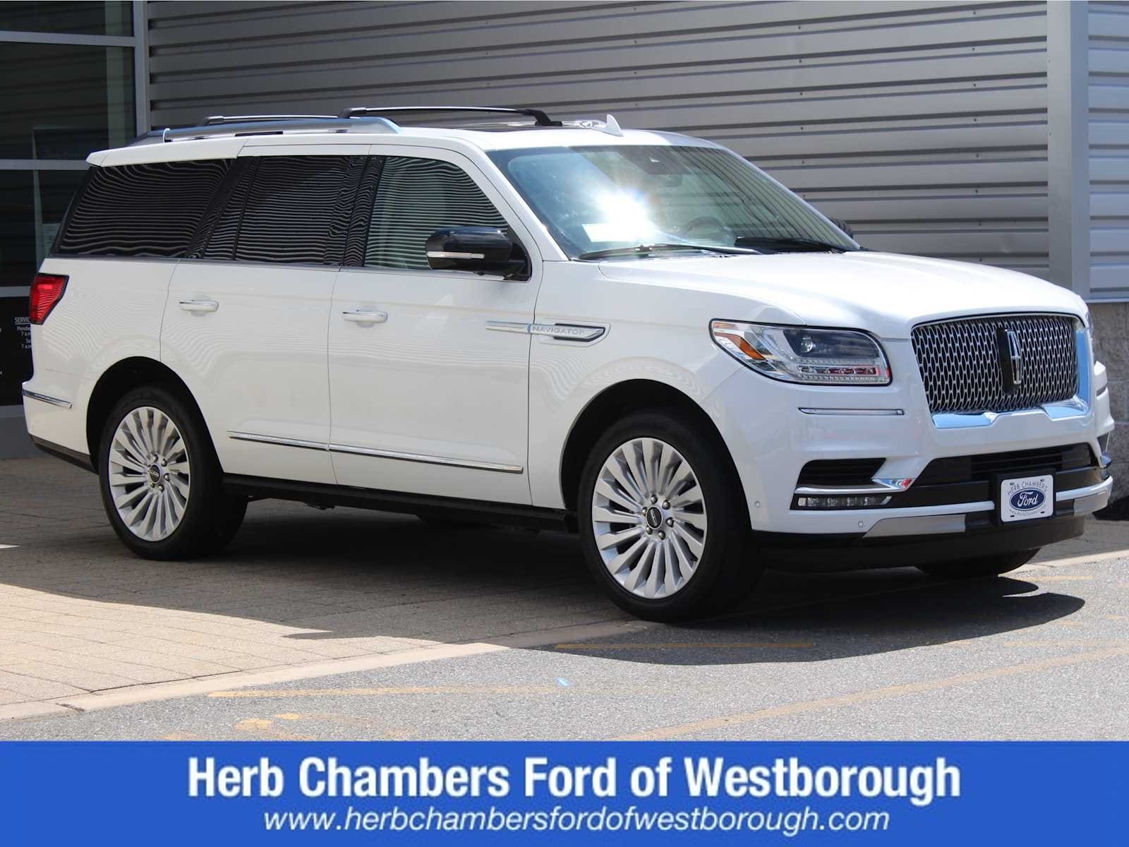 used 2021 Lincoln Navigator car, priced at $50,998