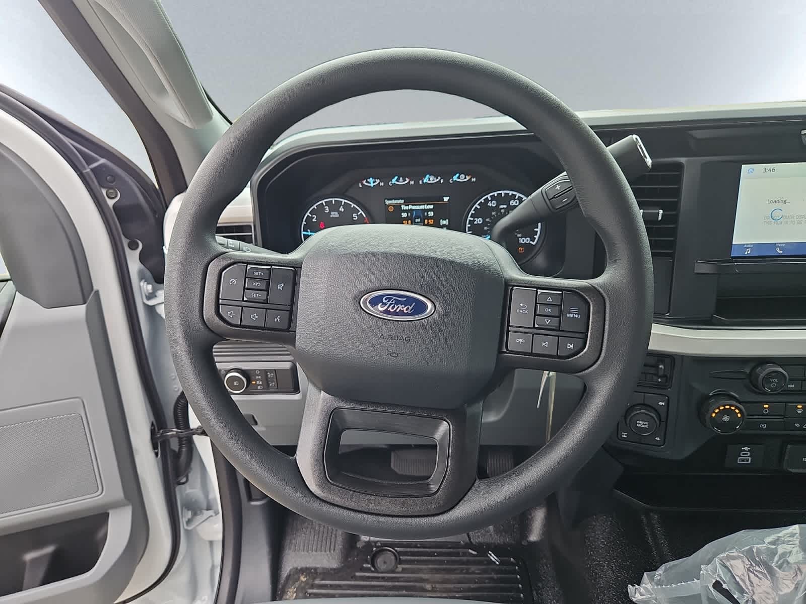 new 2025 Ford Super Duty F-350 SRW car, priced at $57,735
