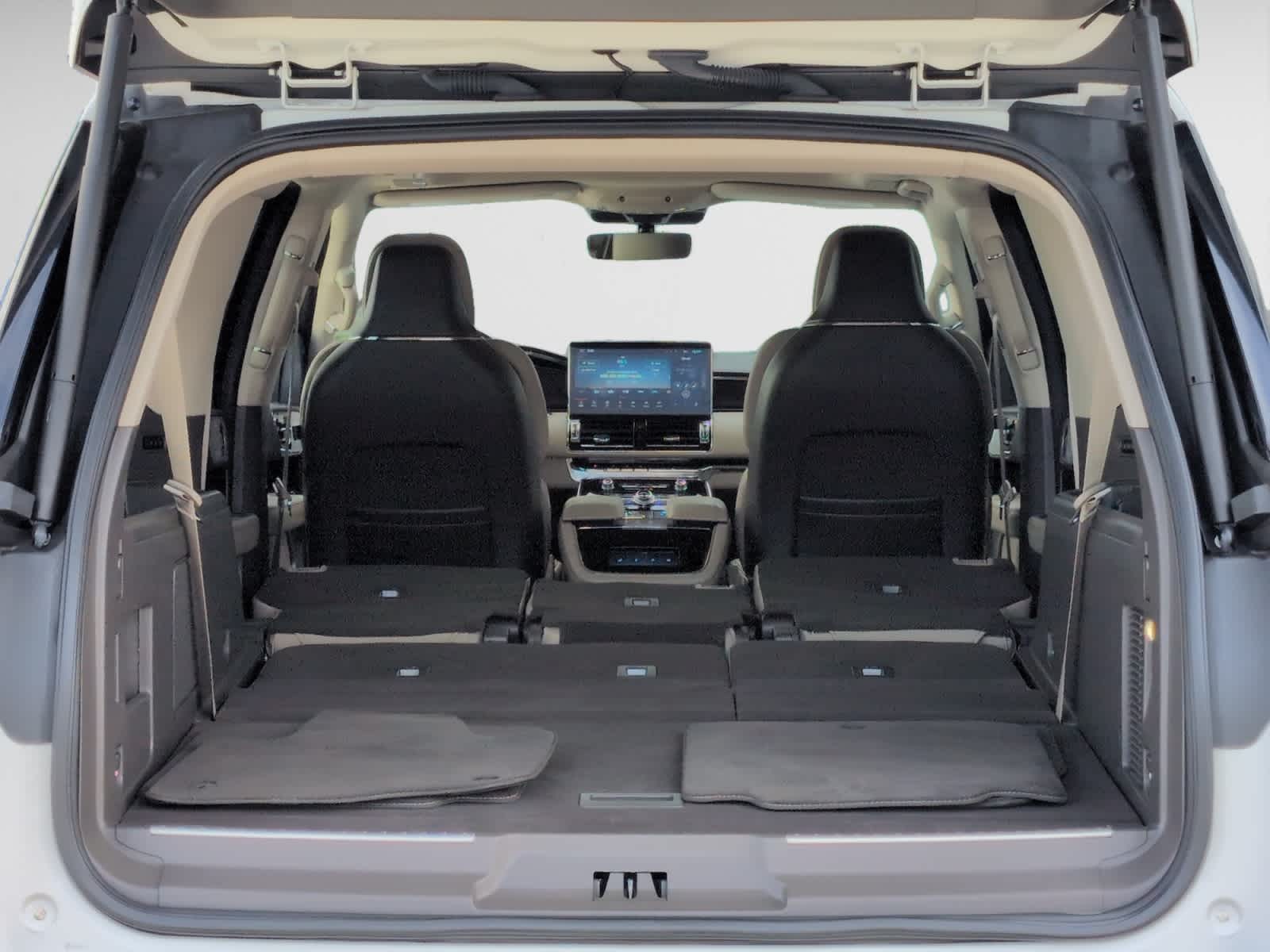 used 2023 Lincoln Navigator L car, priced at $69,798