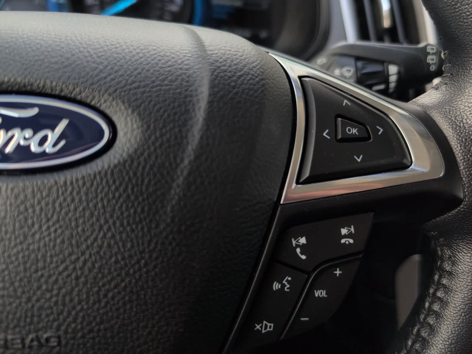 used 2022 Ford Edge car, priced at $27,998