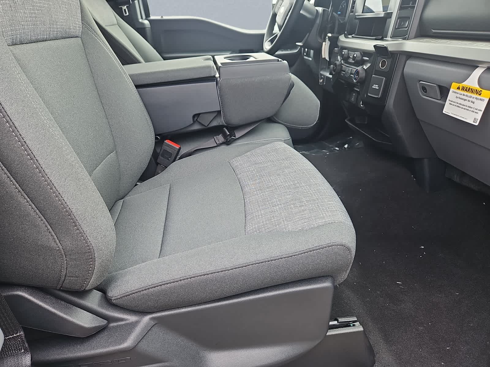 new 2025 Ford Super Duty F-250 SRW car, priced at $60,895