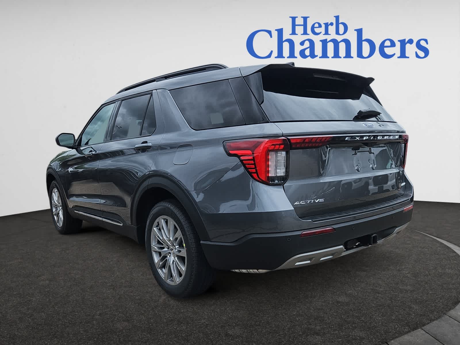 new 2025 Ford Explorer car, priced at $50,420