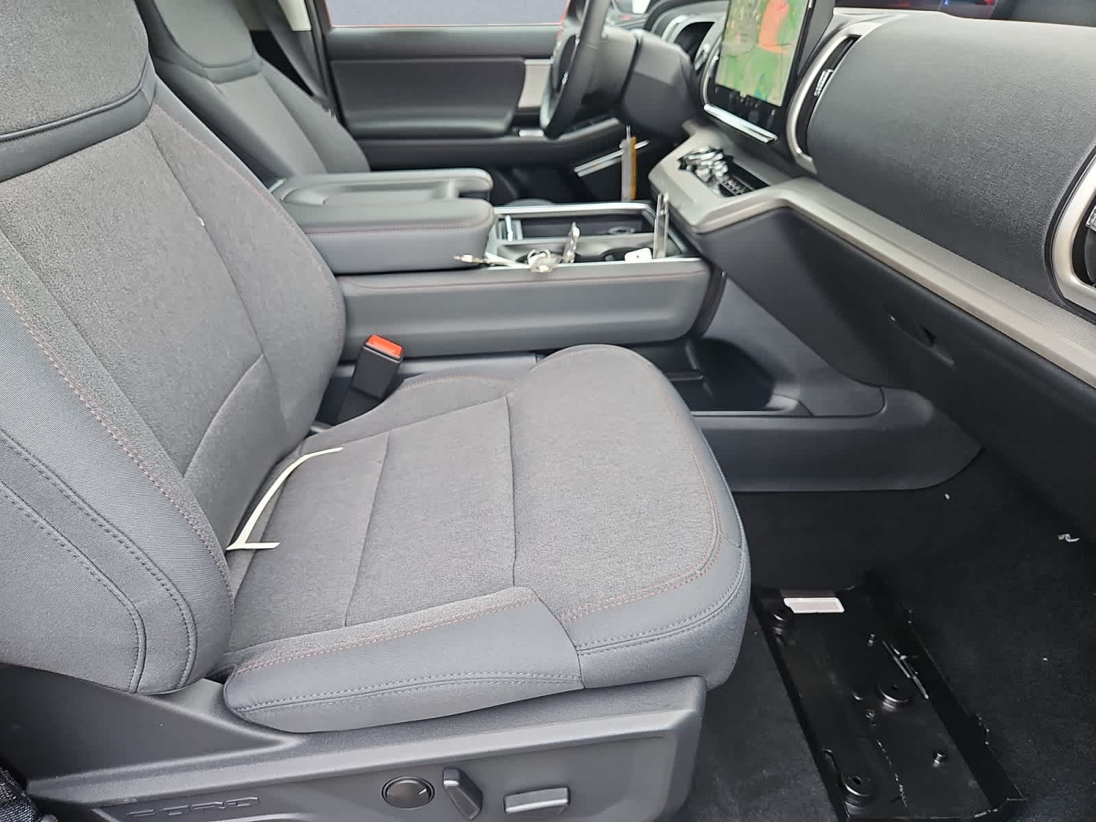 new 2025 Ford Expedition car, priced at $67,490