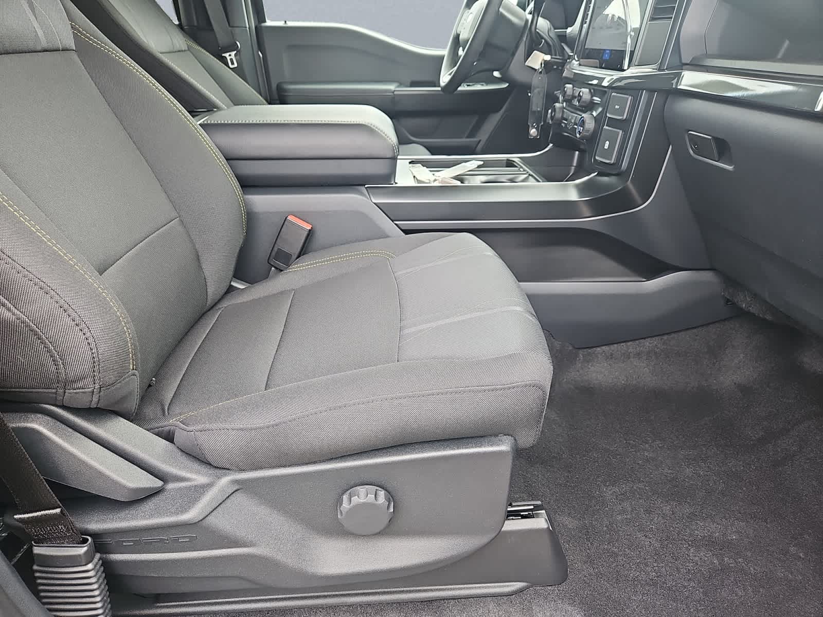 new 2025 Ford F-150 car, priced at $49,759