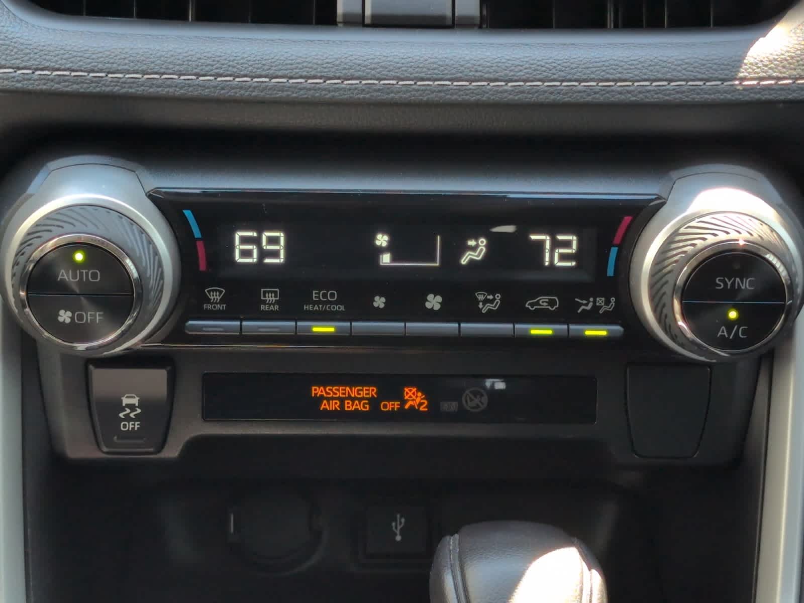 used 2022 Toyota RAV4 Hybrid car, priced at $30,798