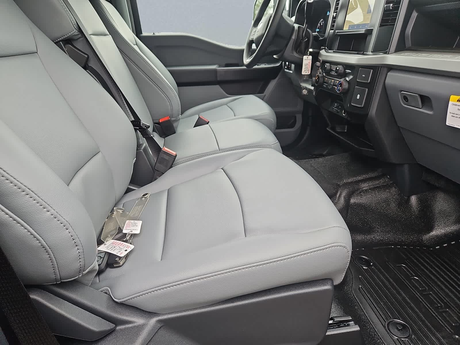 new 2025 Ford Super Duty F-250 SRW car, priced at $56,195