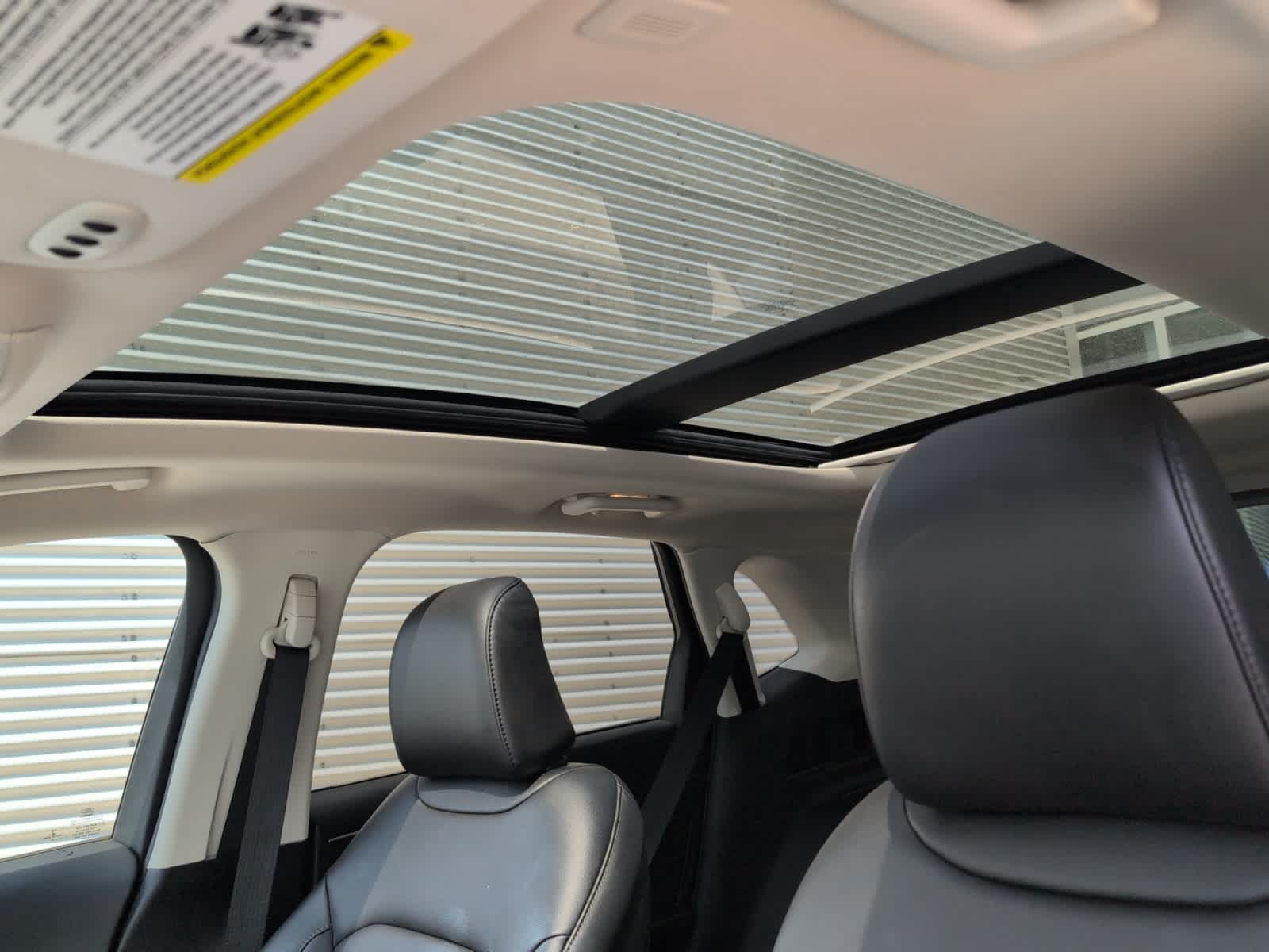 used 2022 Ford Edge car, priced at $27,998
