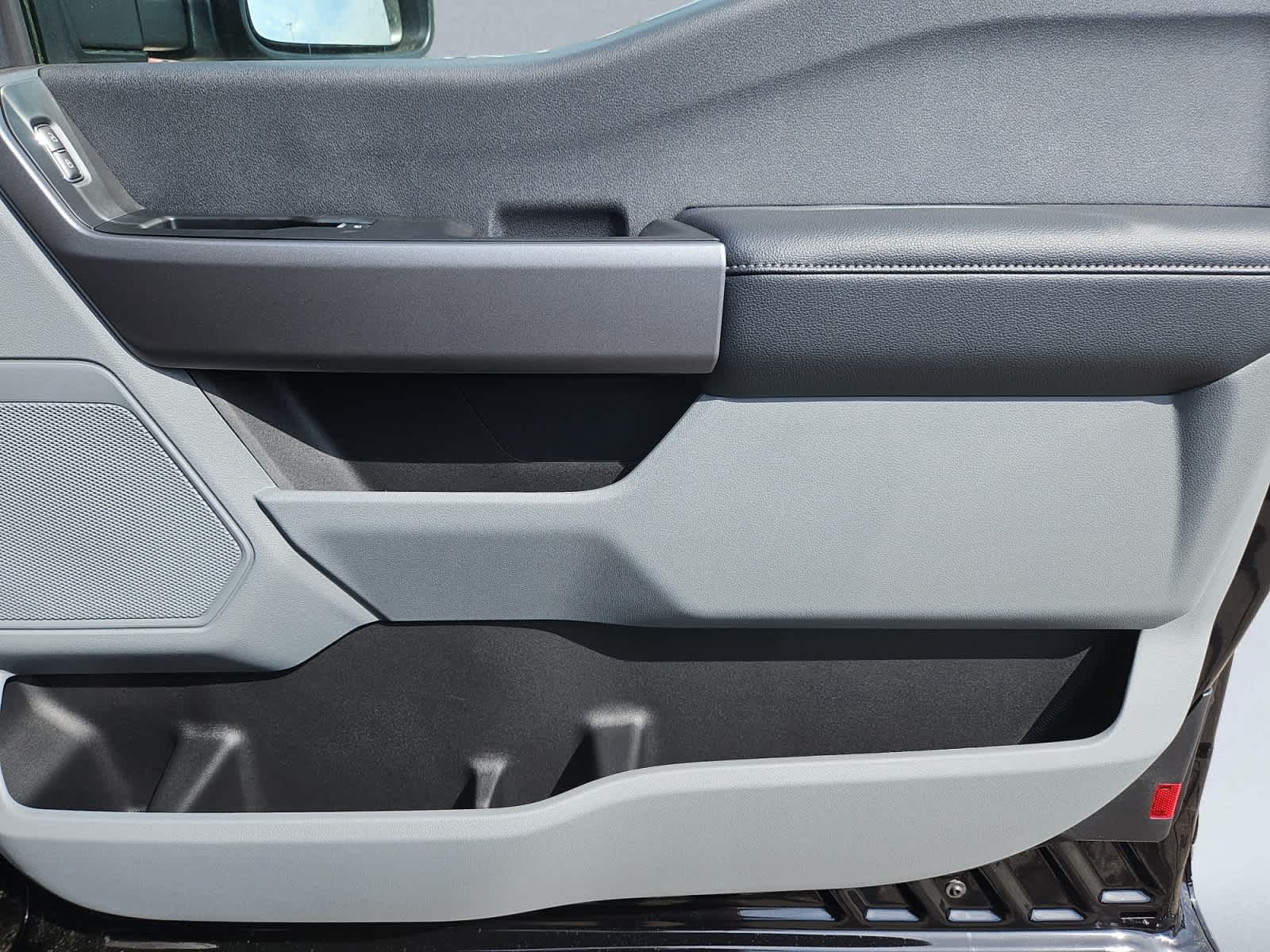new 2025 Ford Super Duty F-350 SRW car, priced at $61,205