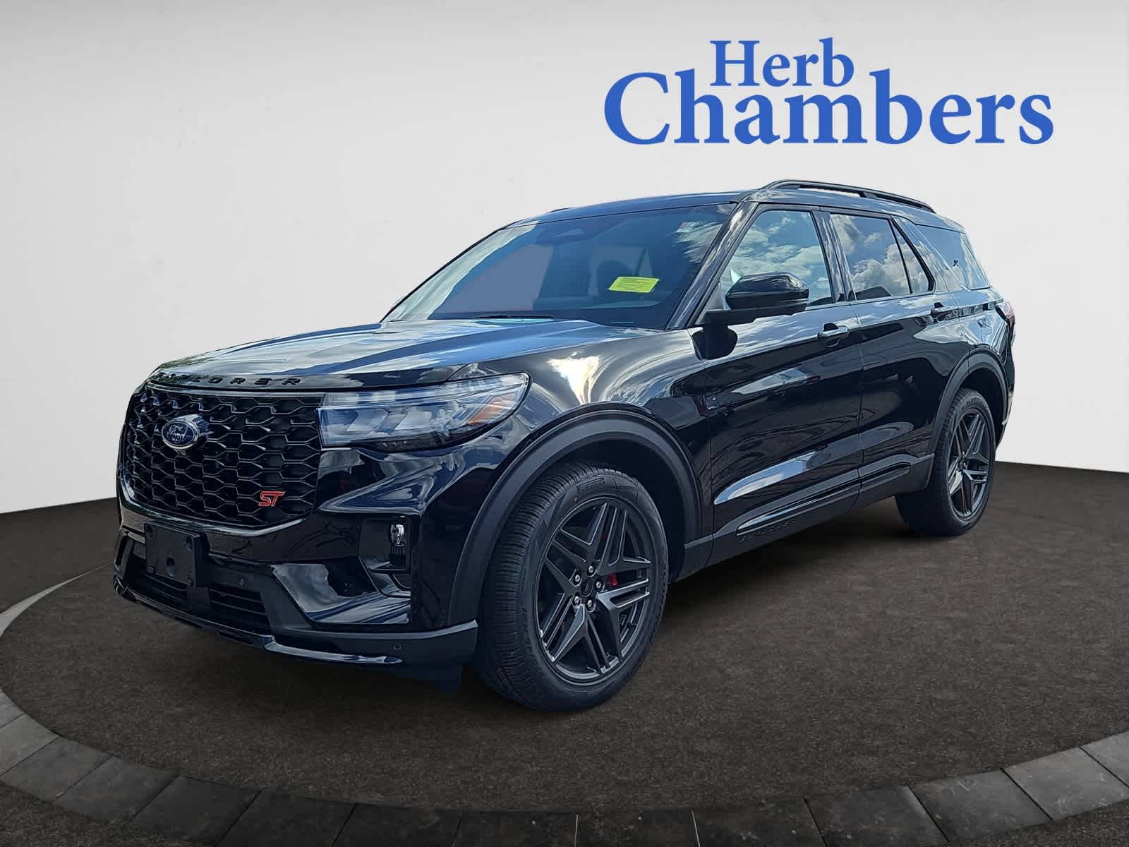new 2025 Ford Explorer car, priced at $61,685