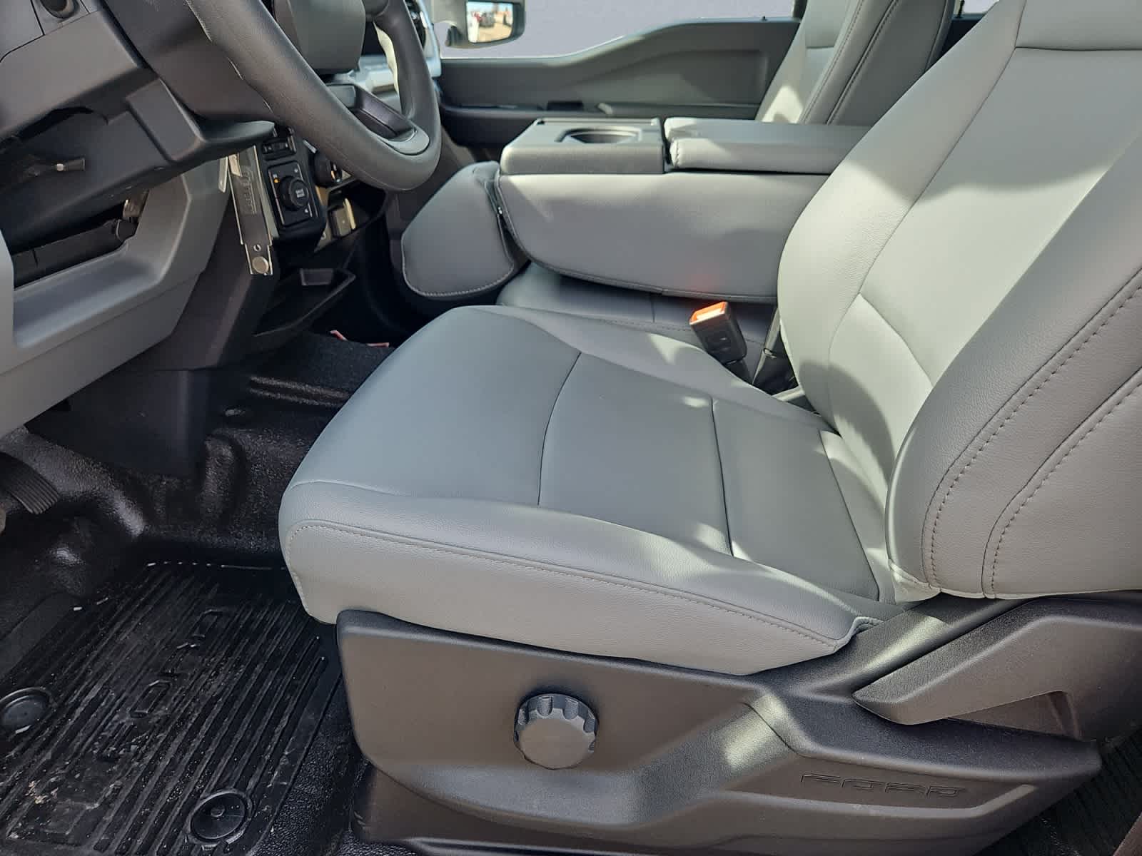 new 2025 Ford Super Duty F-350 DRW car, priced at $73,330