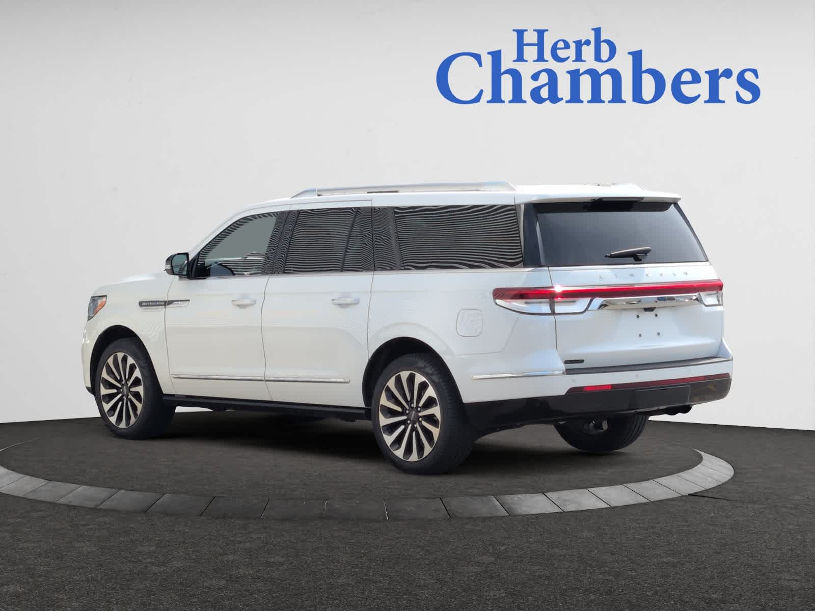 used 2023 Lincoln Navigator L car, priced at $69,798