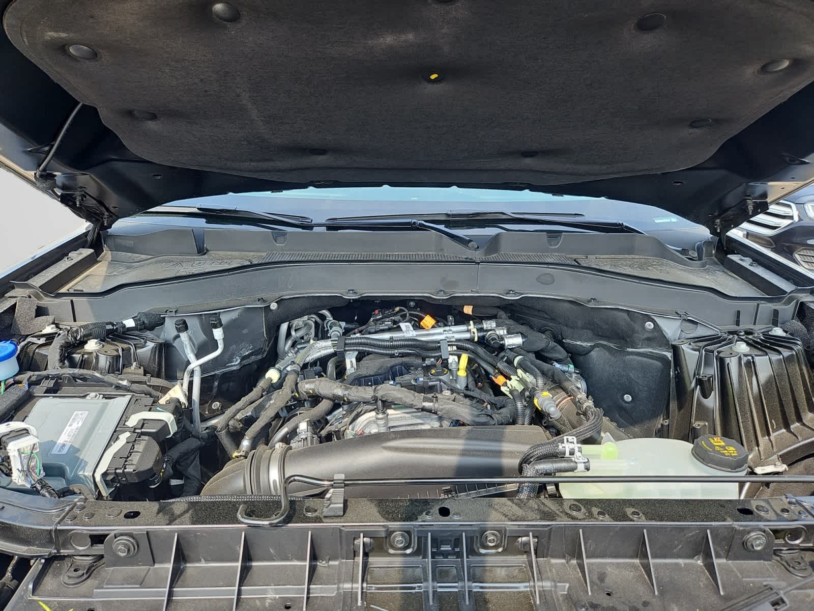 new 2025 Ford Explorer car, priced at $49,880
