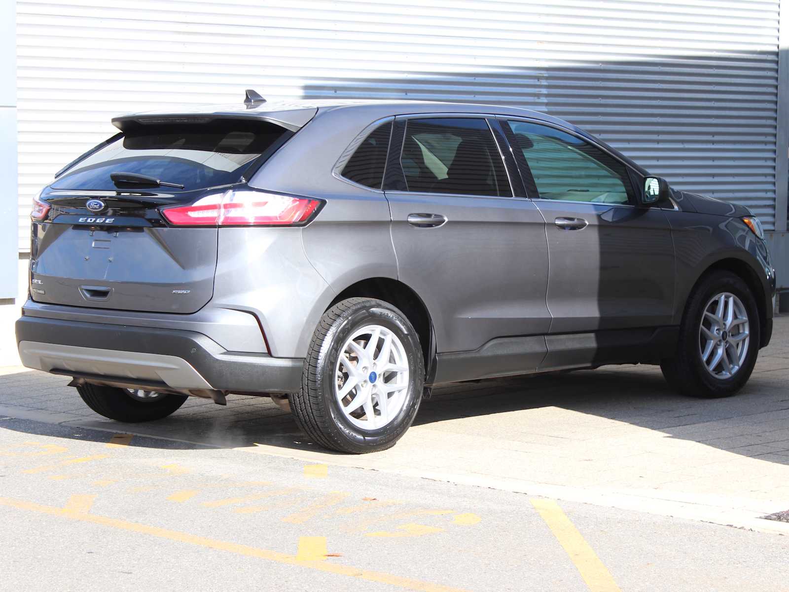 used 2021 Ford Edge car, priced at $25,998