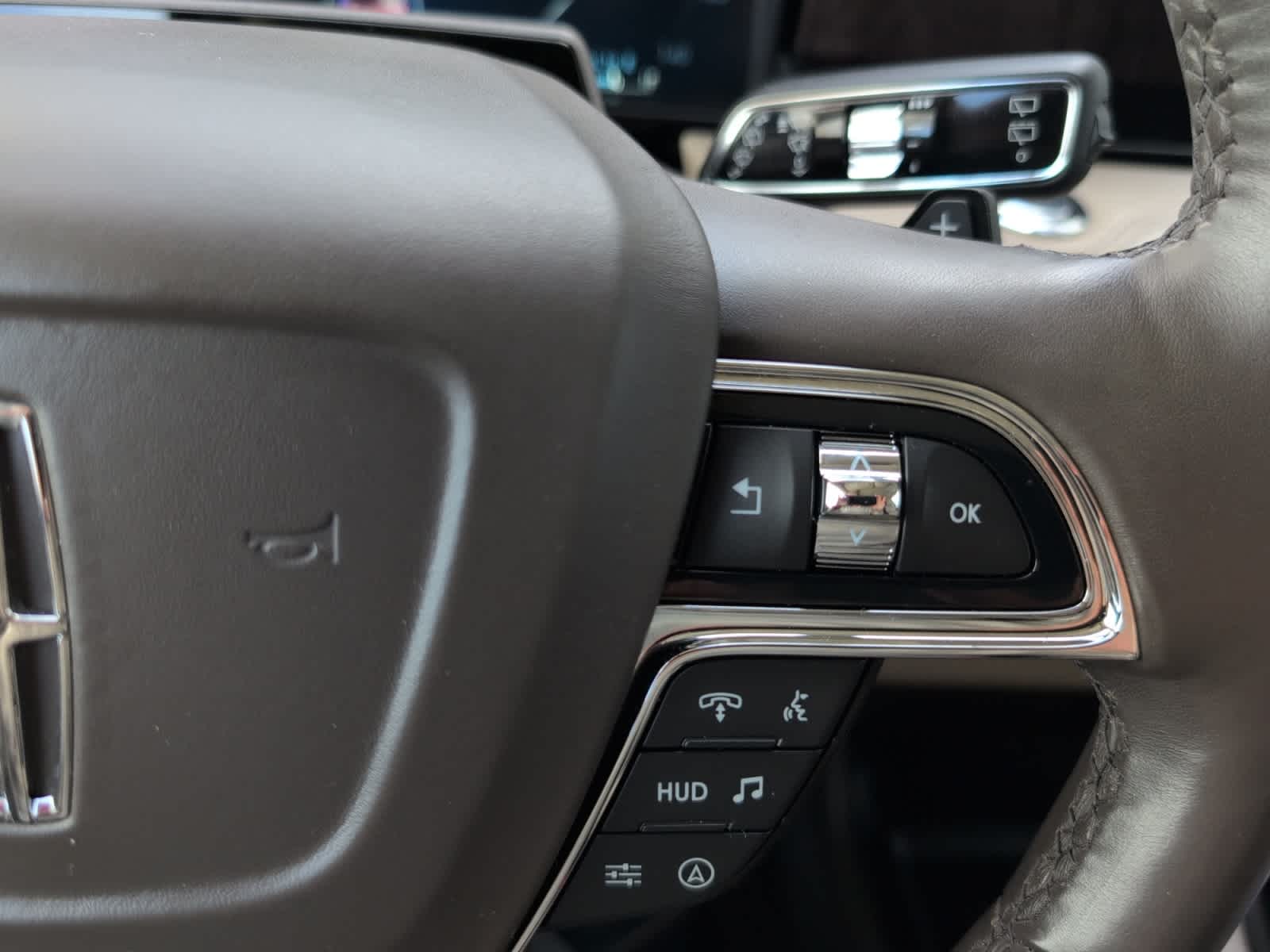 used 2023 Lincoln Navigator L car, priced at $69,798
