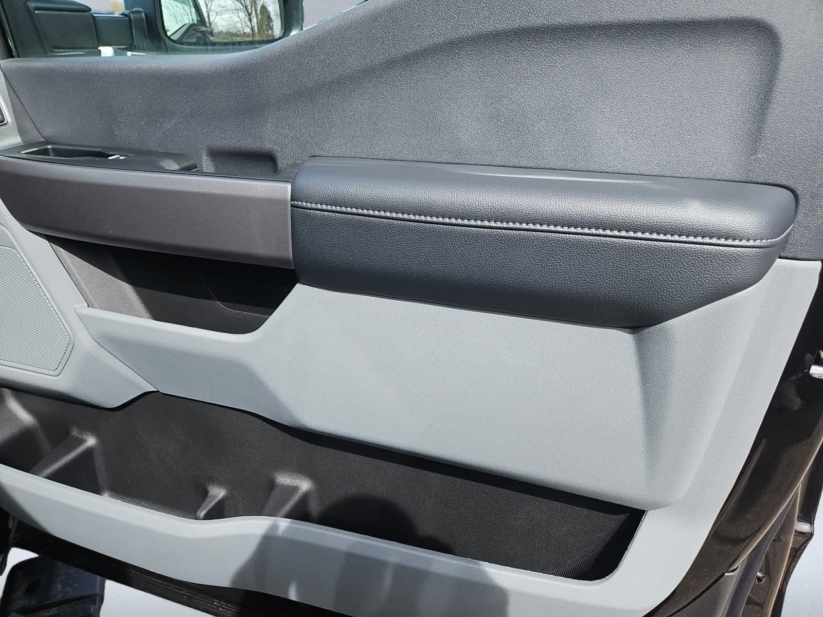 new 2025 Ford Super Duty F-250 SRW car, priced at $56,620