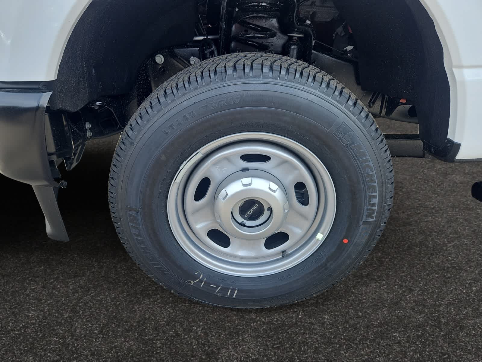 new 2025 Ford Super Duty F-350 SRW car, priced at $67,345